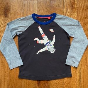 Mini Boden appliqué shirt